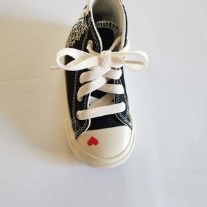Toddler shoes